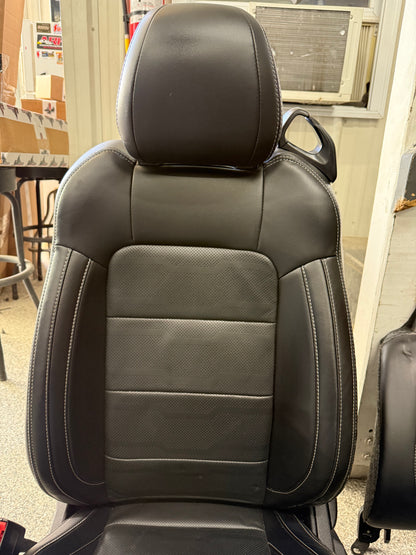 2018-2023 Ford Mustang GT Black Leather Front Rear Power Seats Heat Cooled Vert