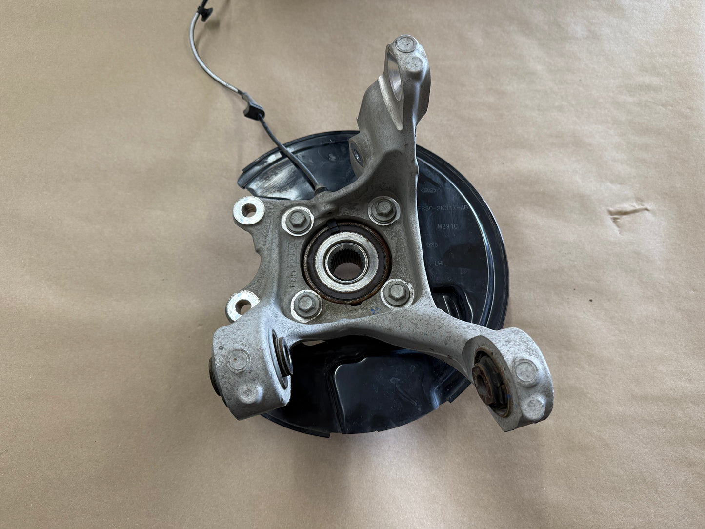 2015-2023 Ford Mustang 5.0 GT LH Driver Side Rear Spindle Knuckle Hub