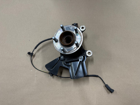 2021-2023 Ford Mustang 5.0 GT LH Driver Side Front Spindle Knuckle Hub 4 Bolt
