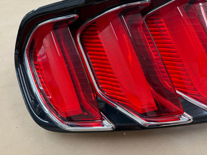 2015-2017 Ford Mustang GT350 GT V6 EcoBoost Tail Light LH Driver Side LED