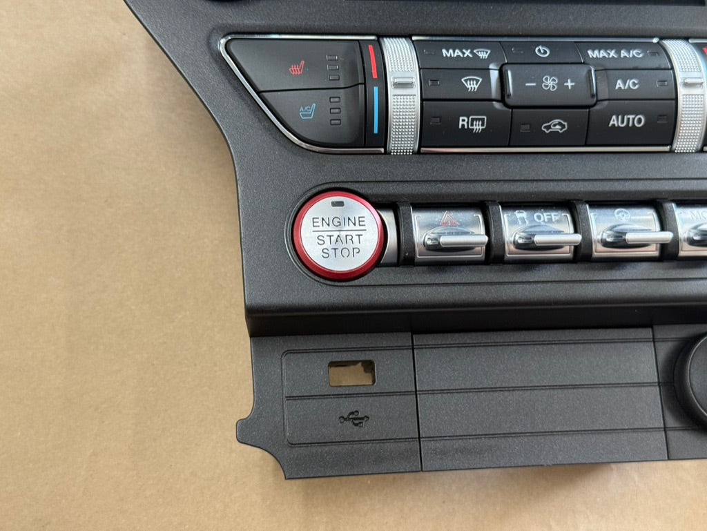 2021 Ford Mustang GT Touch Screen, Face Plate, Radio, Module USB Port