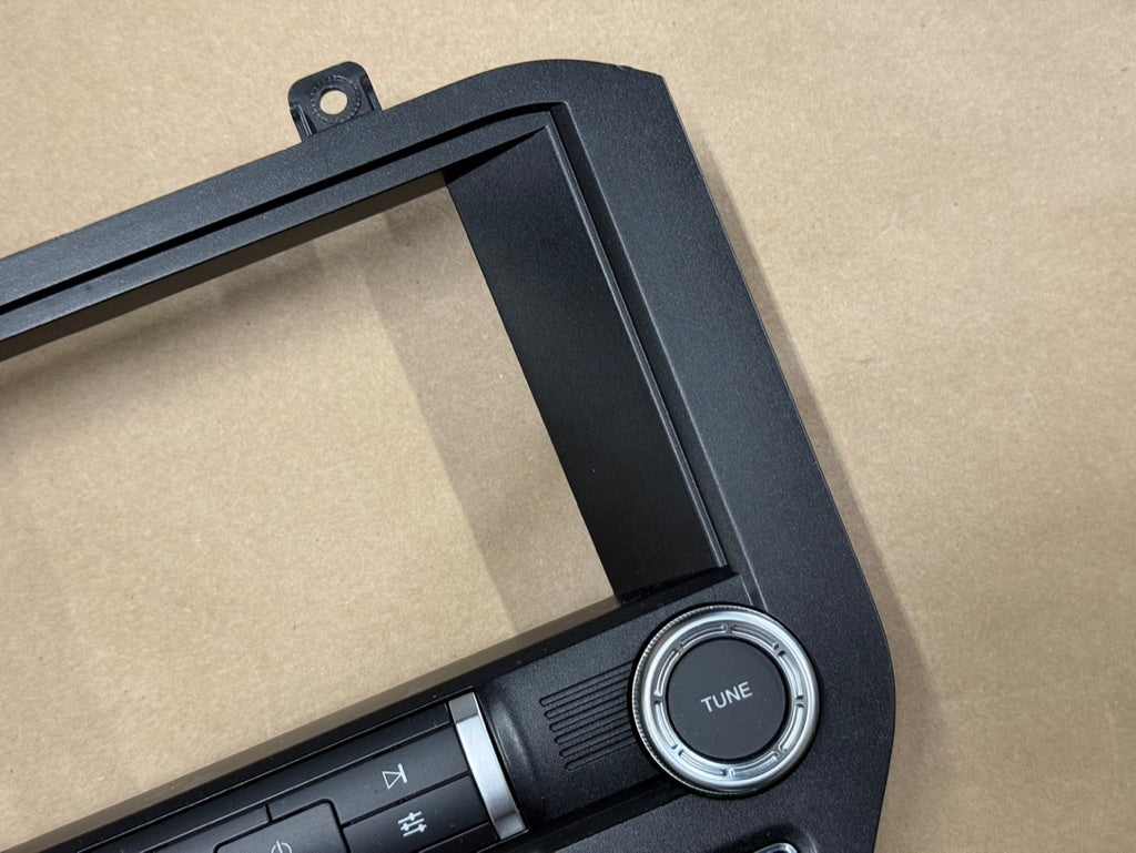 2020 Ford Mustang GT Touch Screen, Face Plate, Radio, Module USB Port