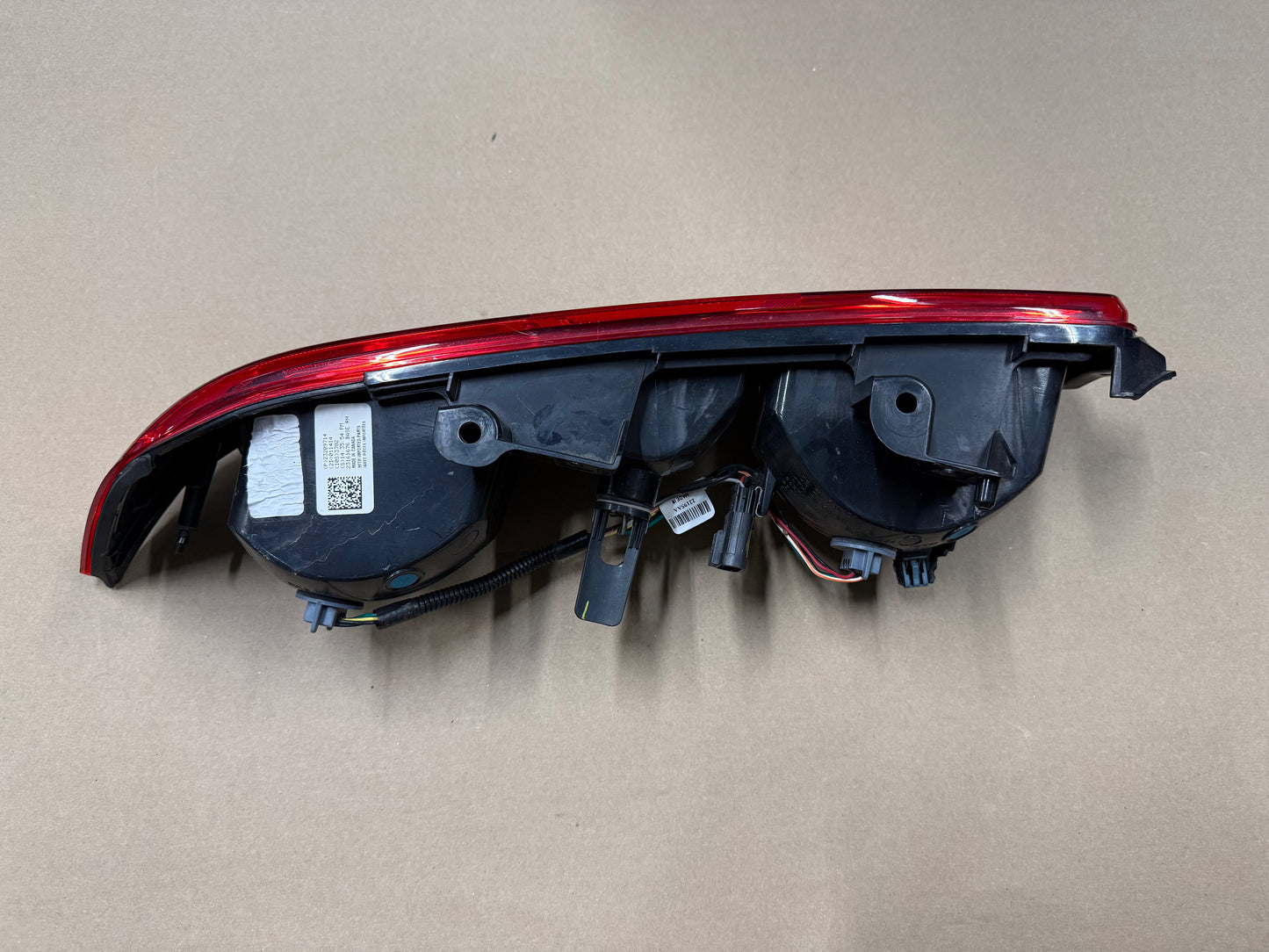 2014-2015 Chevrolet Camaro SS RH Pass. Side Tail Light Factory Tail Light
