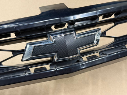 2016-2018 Chevrolet Camaro SS Front Bumper Upper Grille "GM"