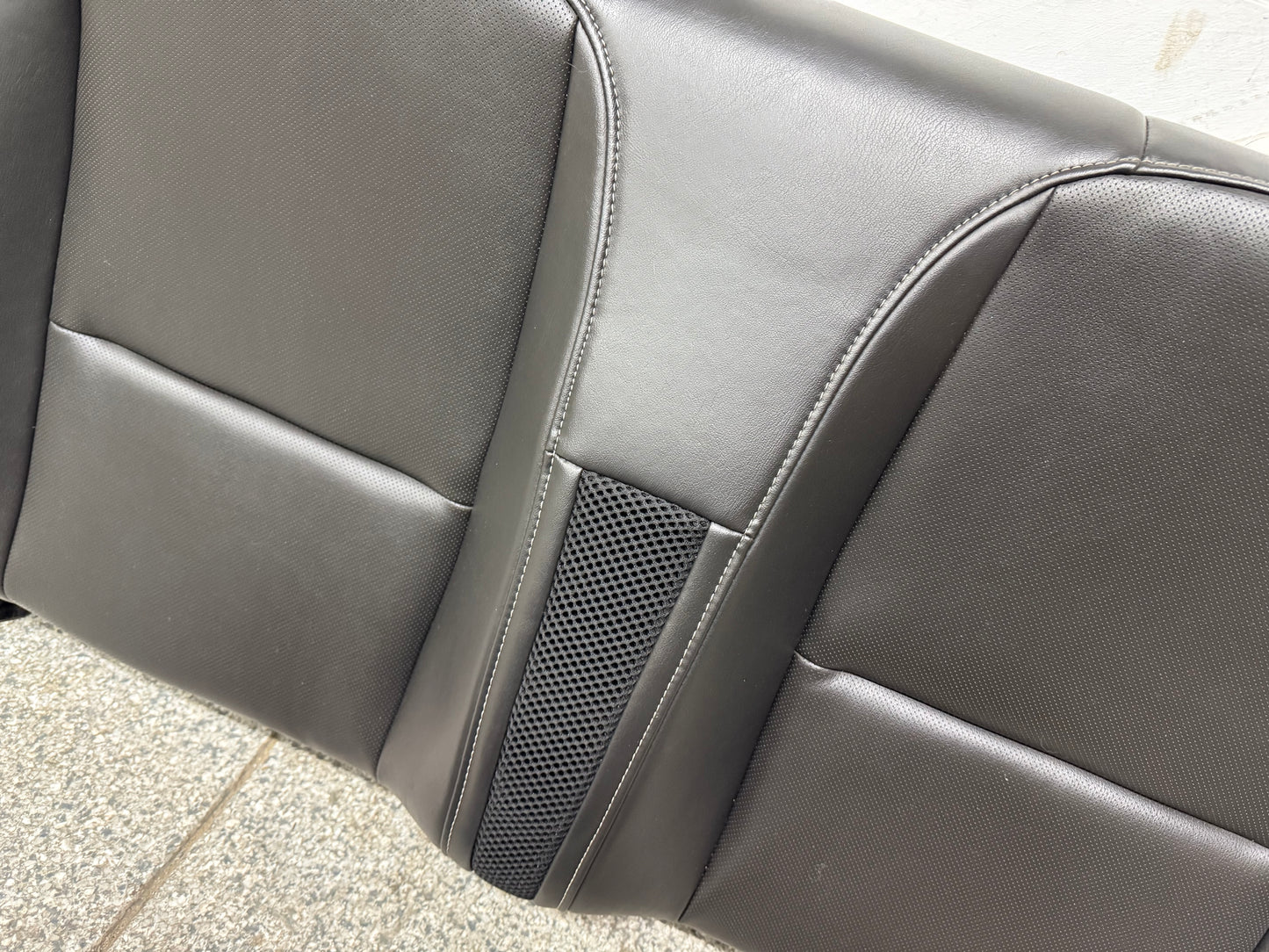 2010-2015 Chevrolet Camaro SS Convertible Rear Seats Black Leather