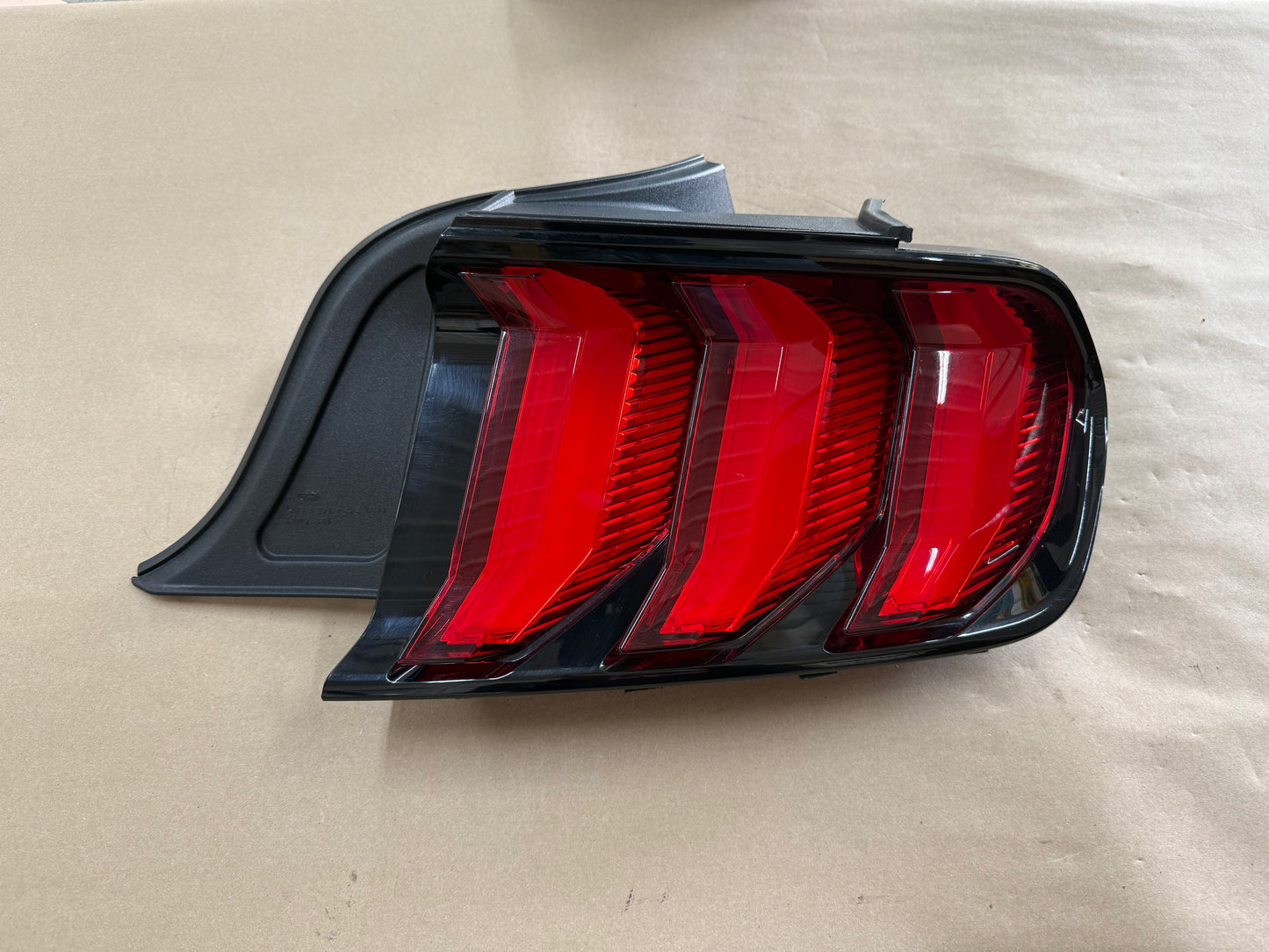 2018-2023 Ford Mustang GT V6 EcoBoost Tail Light RH Passenger Side LED