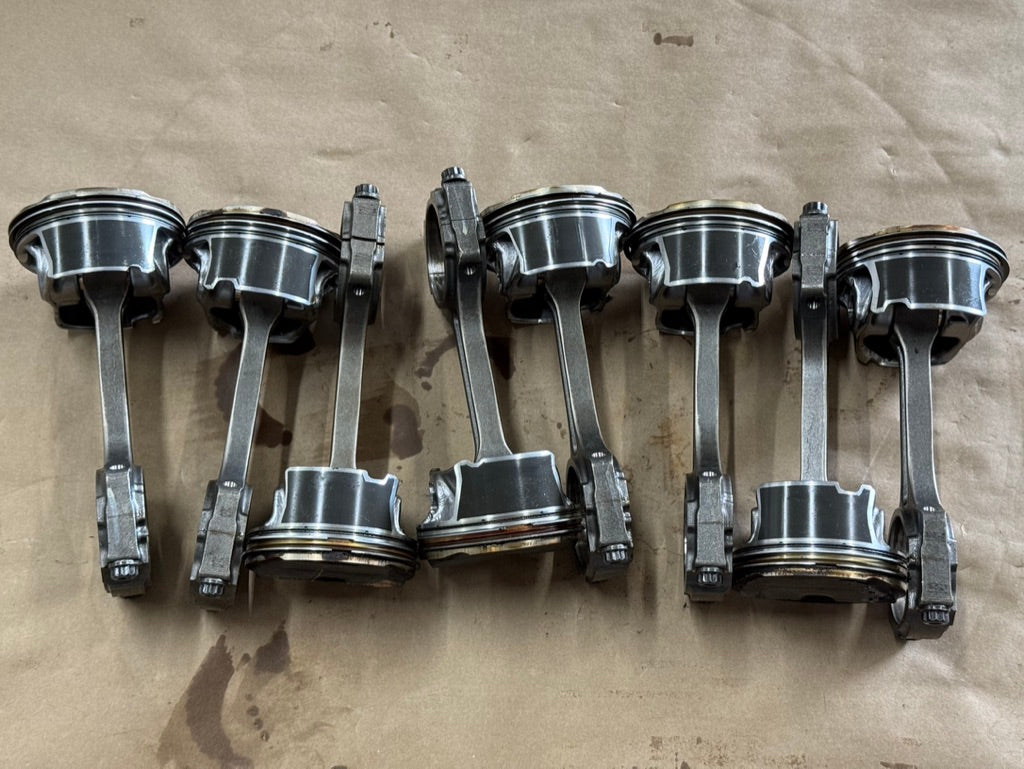 2024-2026 Ford Mustang GT Coyote 5.0L Pistons Rods Set of 8 8k miles
