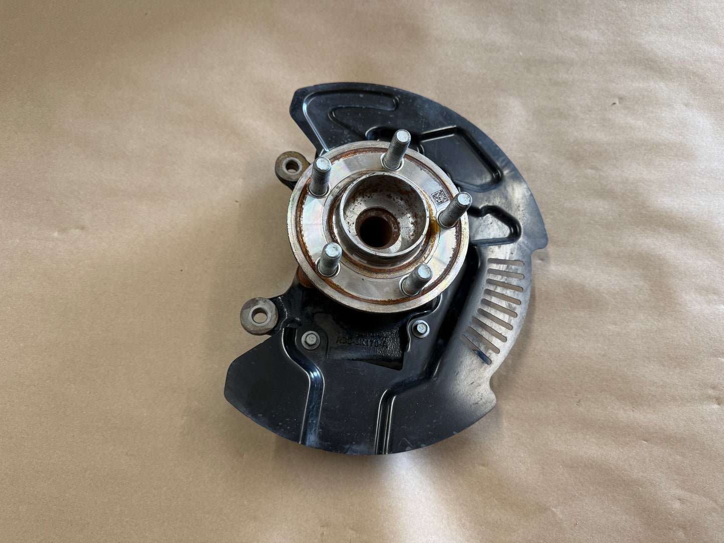 2024-2026 Mustang GT RH Passenger Side Front Spindle Knuckle Hub 14k miles
