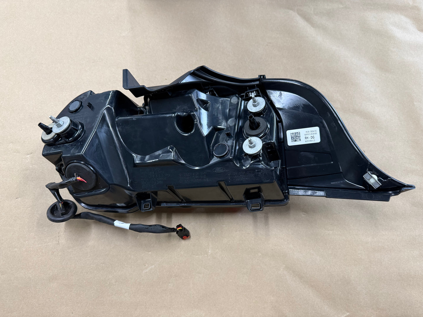 2024-2026 Ford Mustang GT EcoBoost Tail Light RH Passenger Side LED