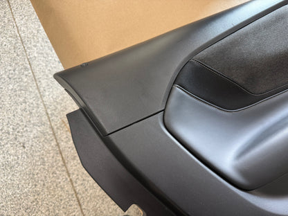 2024-2026 Ford Mustang GT LH Driver Leather/Grey Cloth Insert Door Panel