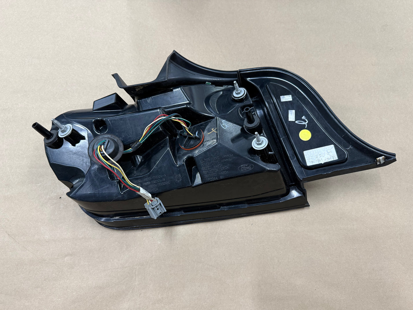 2015-2017 Ford Mustang GT350 GT V6 EcoBoost Tail Light RH Pass. Side LED