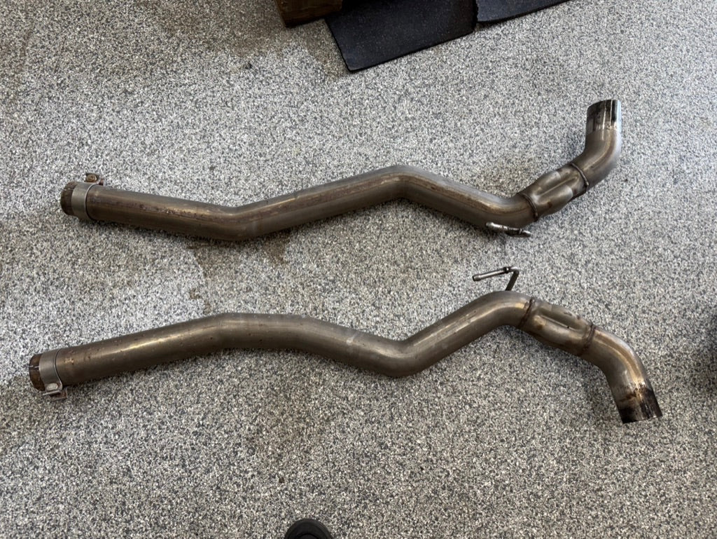 2018-2023 Ford Mustang GT Borla ATAK Cat-Back Exhaust System Black Tip *Damaged*