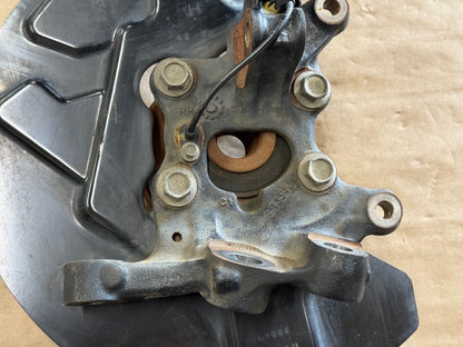 2021-2023 Ford Mustang 5.0 GT RH Passenger Side Front Spindle Knuckle Hub 4 Bolt