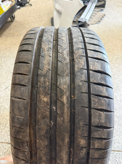Michelin Pilot Sport 4 S 255/40/ZR19 Tire