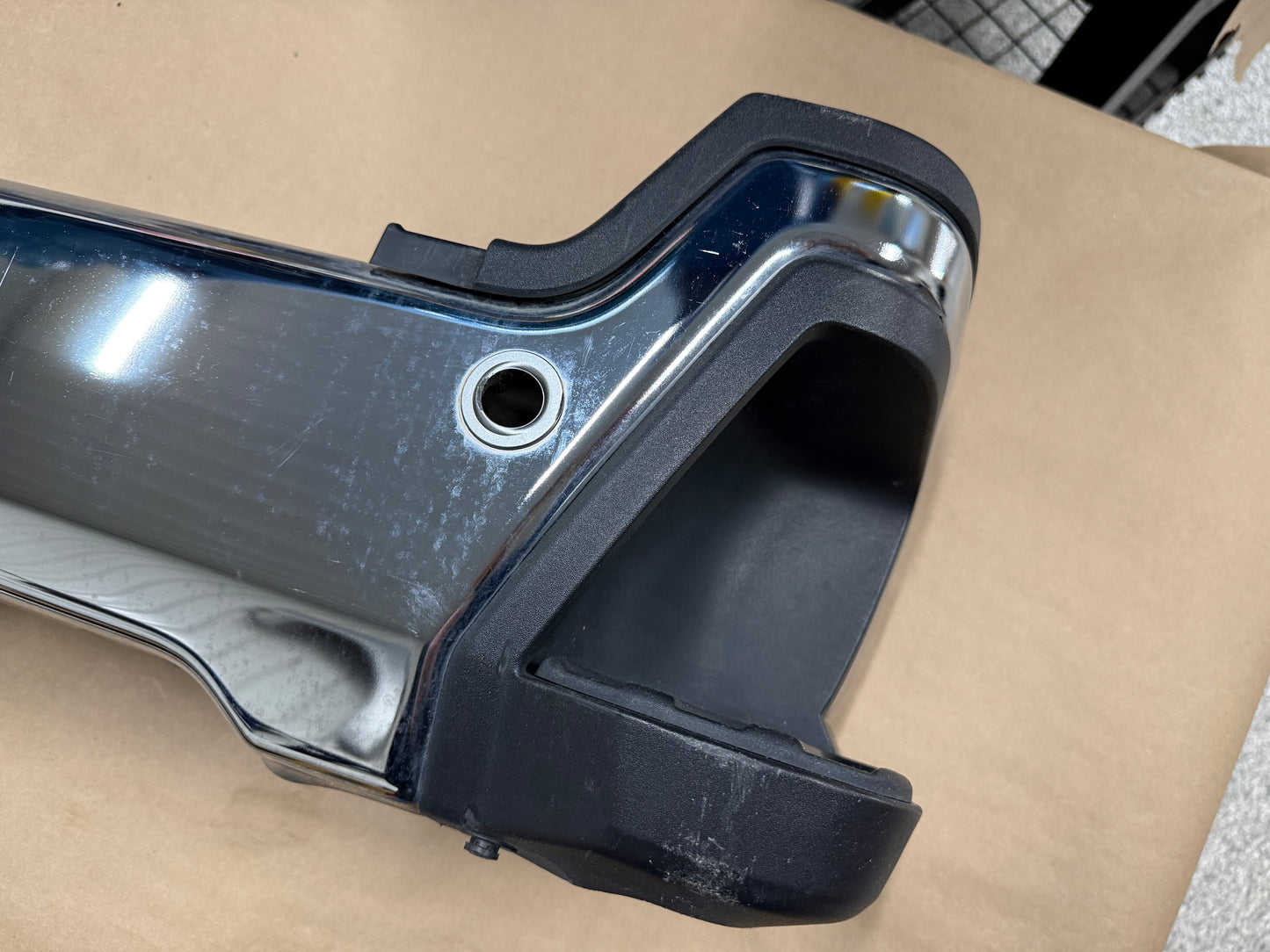 2023-2025 FORD F-250 F-350 RH PASSENGER SIDE REAR BUMPER END CAP CHROME