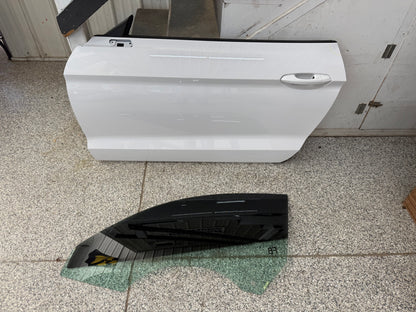 2015-2023 Ford Mustang GT GT500 LH Driver Side Door Complete w/Glass "YZ"