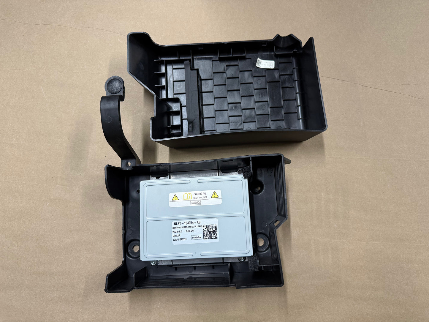 2023-2025 Ford F-250 F-350 Electric Power Inverter