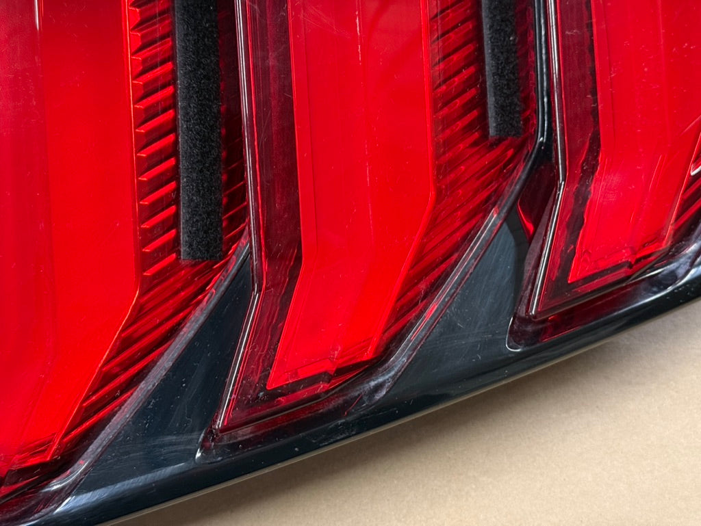 2018-2023 Ford Mustang GT V6 EcoBoost Tail Light RH Passenger Side LED