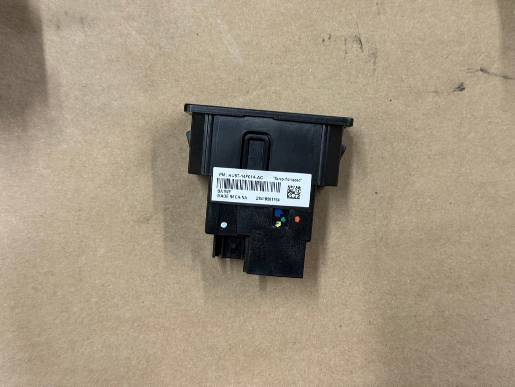 2019 Ford Mustang Touch Screen Face Plate Radio Module USB Port