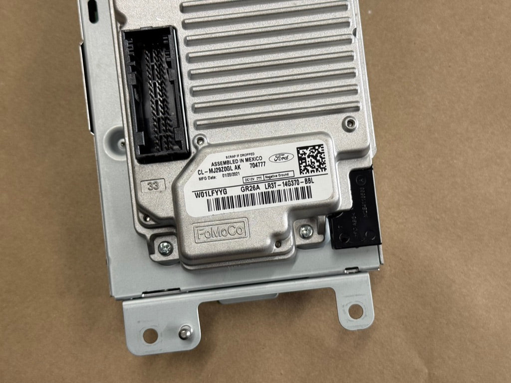 2021 Ford Mustang GT Touch Screen, Face Plate, Radio, Module USB Port
