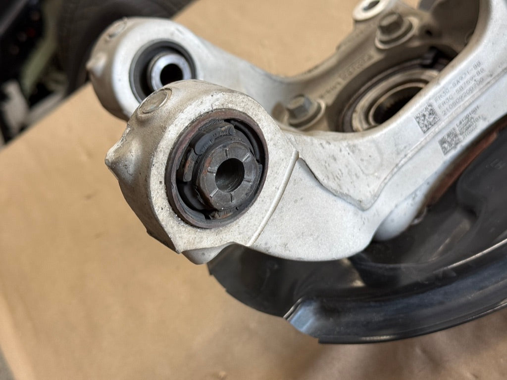 2015-2023 Ford Mustang 5.0 GT LH Driver Side Rear Spindle Knuckle Hub