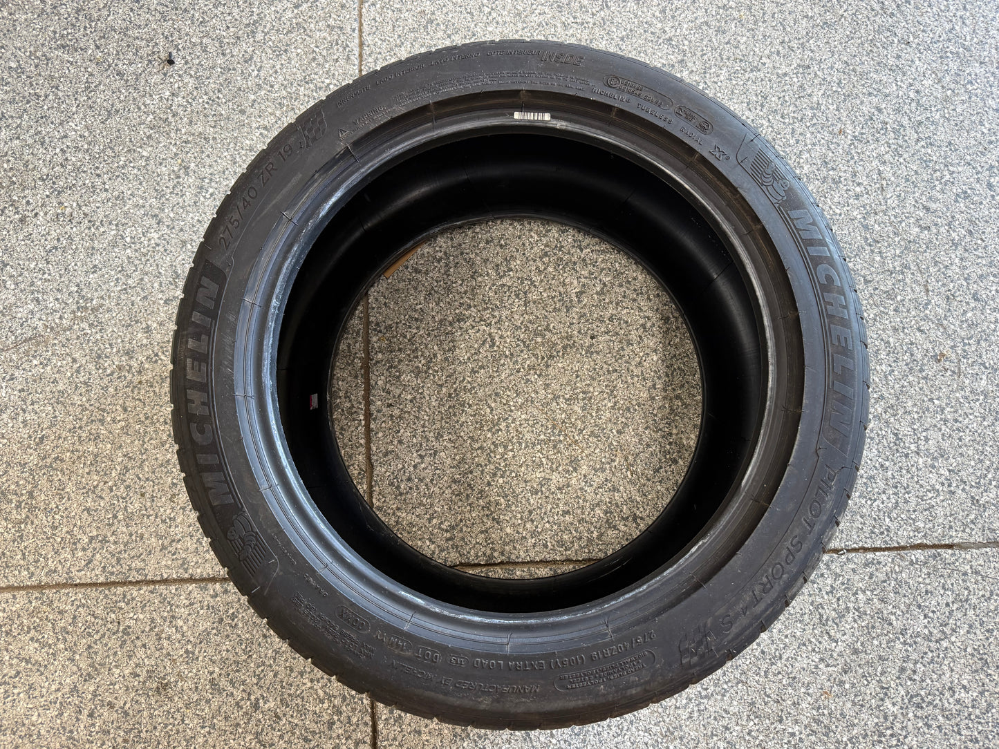 Michelin Pilot Sport 4 S 275/40/ZR19 Tire