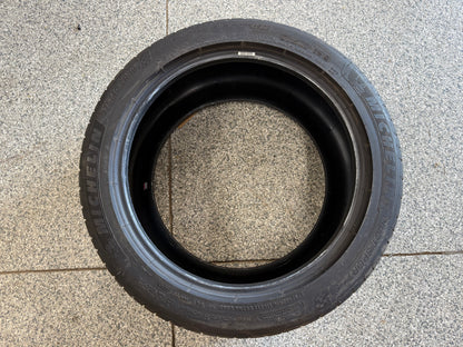 Michelin Pilot Sport 4 S 275/40/ZR19 Tire