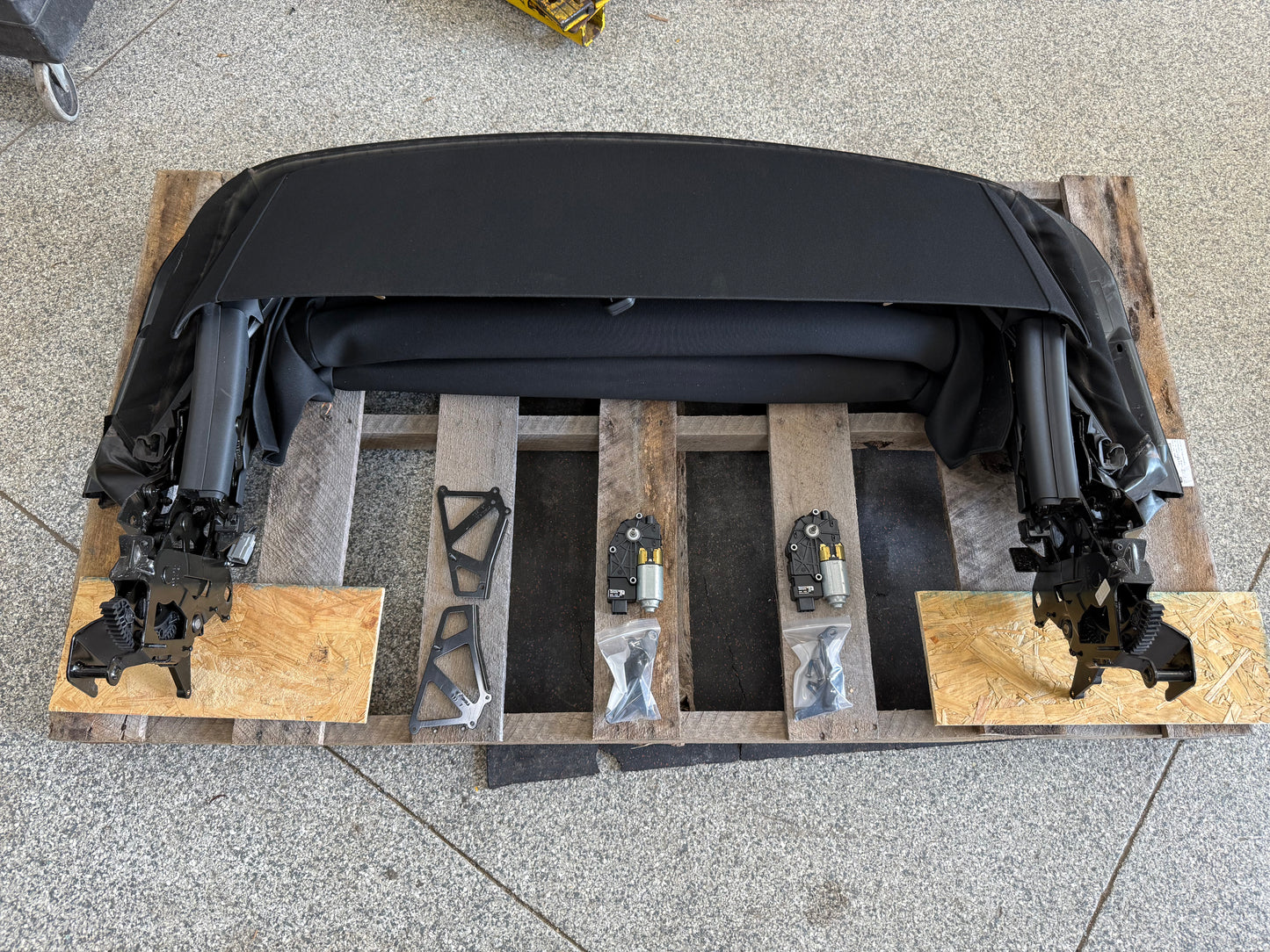 2018-2023 Ford Mustang GT Convertible Top Assembly Black Cloth Frame Complete