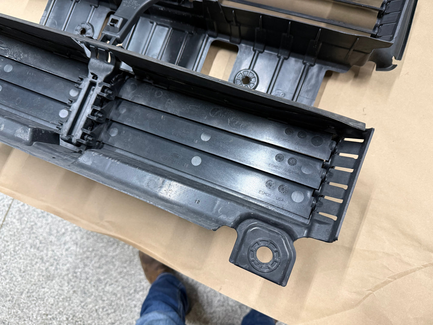2018-2023 Ford Mustang GT Radiator Air Shutter Grille Assembly