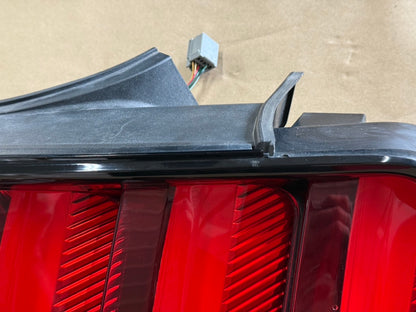 2015-2017 Ford Mustang GT V6 EcoBoost Tail Light RH Passenger Side LED