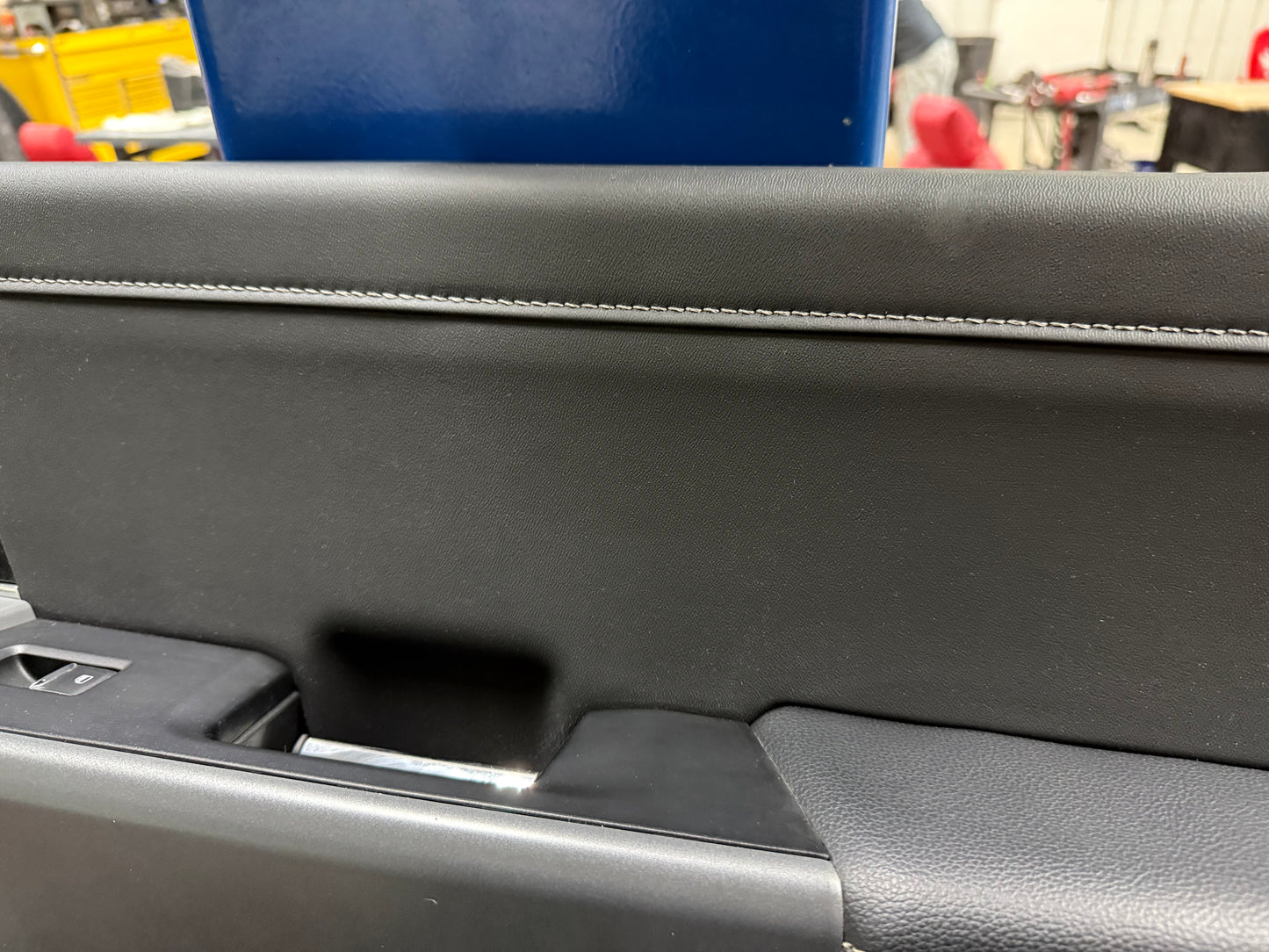 2023-2026 Ford F-250 F-350 Super Duty XLT Sport RH Passenger Rear Door Panel