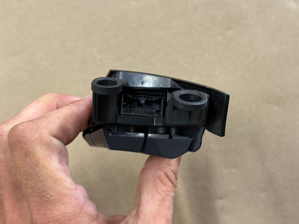 2015-2023 Ford Mustang GT LH Steering Wheel Button Cruise Control Steering