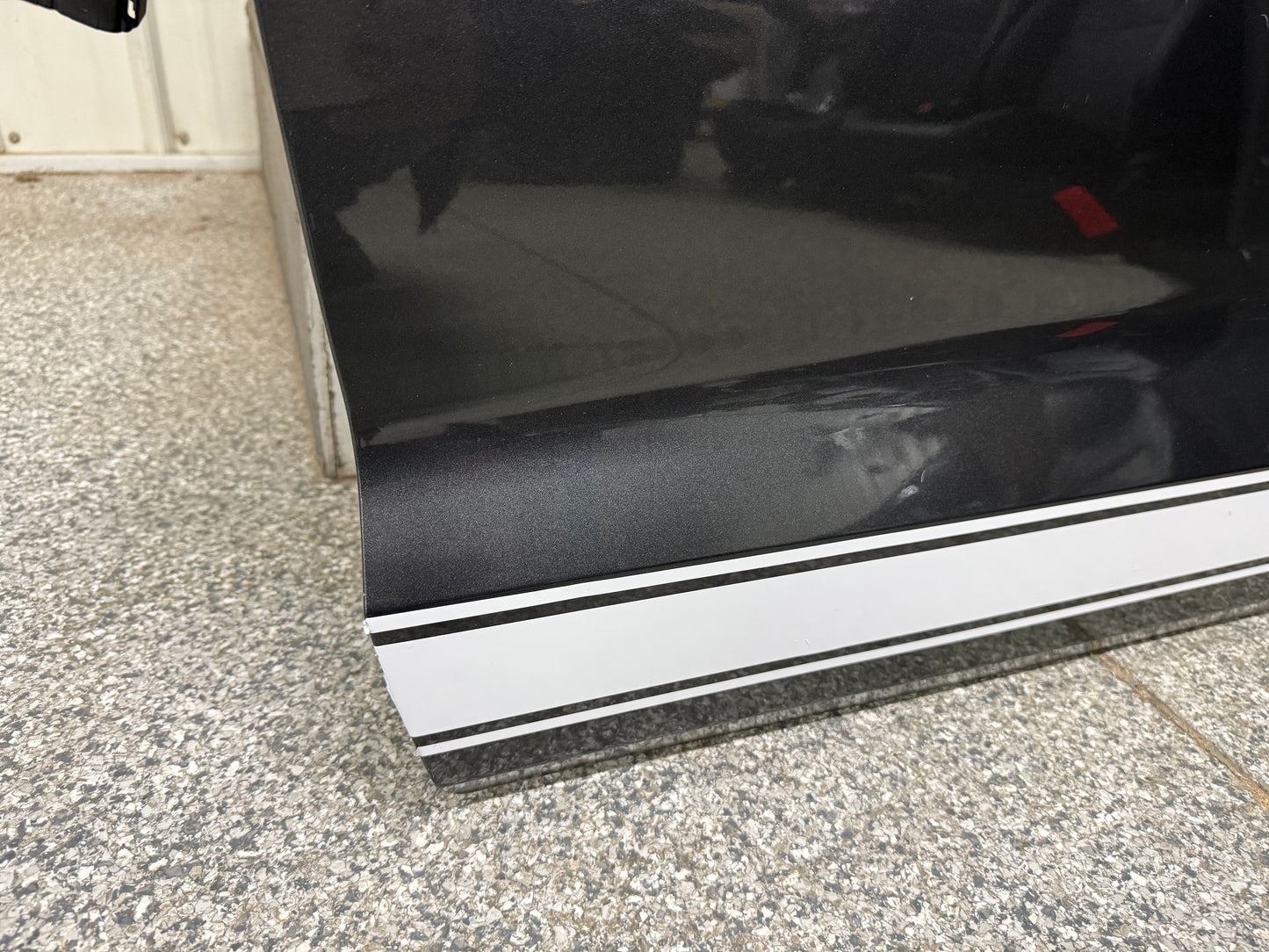 2015-2023 Ford Mustang GT GT500 LH Driver Side Door Complete w/Glass "J7"