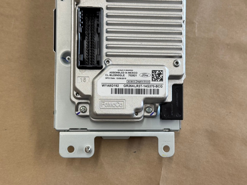 2020 Ford Mustang GT Touch Screen, Face Plate, Radio, Module USB Port