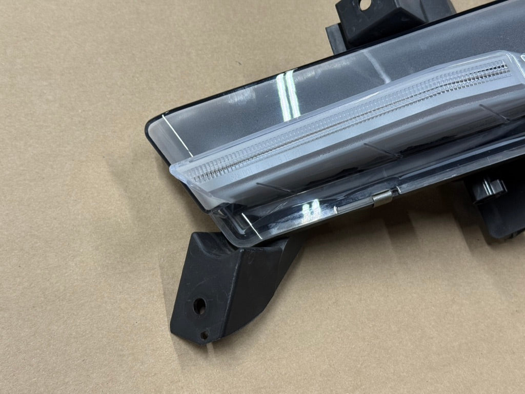 2016-2018 Chevrolet Camaro SS LH Driver Side Fog Light "GM"