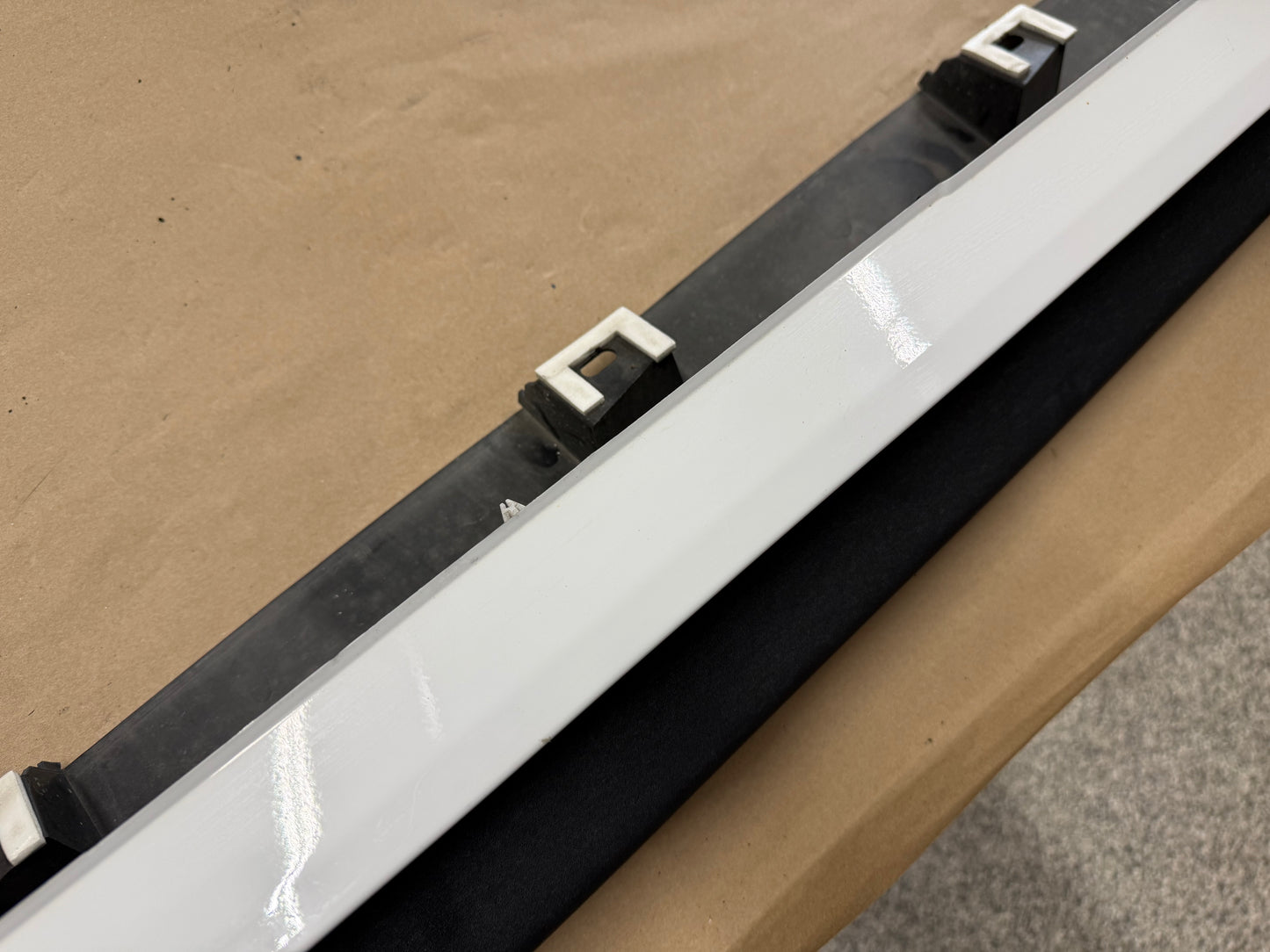 2015-2023 Ford Mustang GT V6 LH Side Skirt Molding Driver Side "YZ"