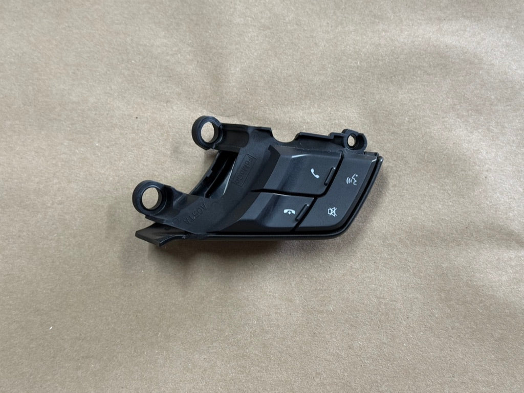 2015-2023 Ford Mustang GT RH Steering Wheel Button Sync Control
