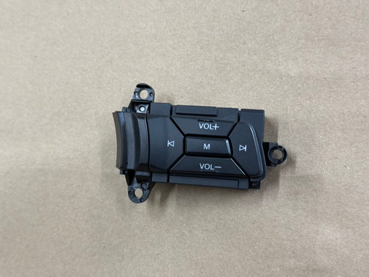 2015-2023 Ford Mustang GT RH Steering Wheel Button Volume Mute Search