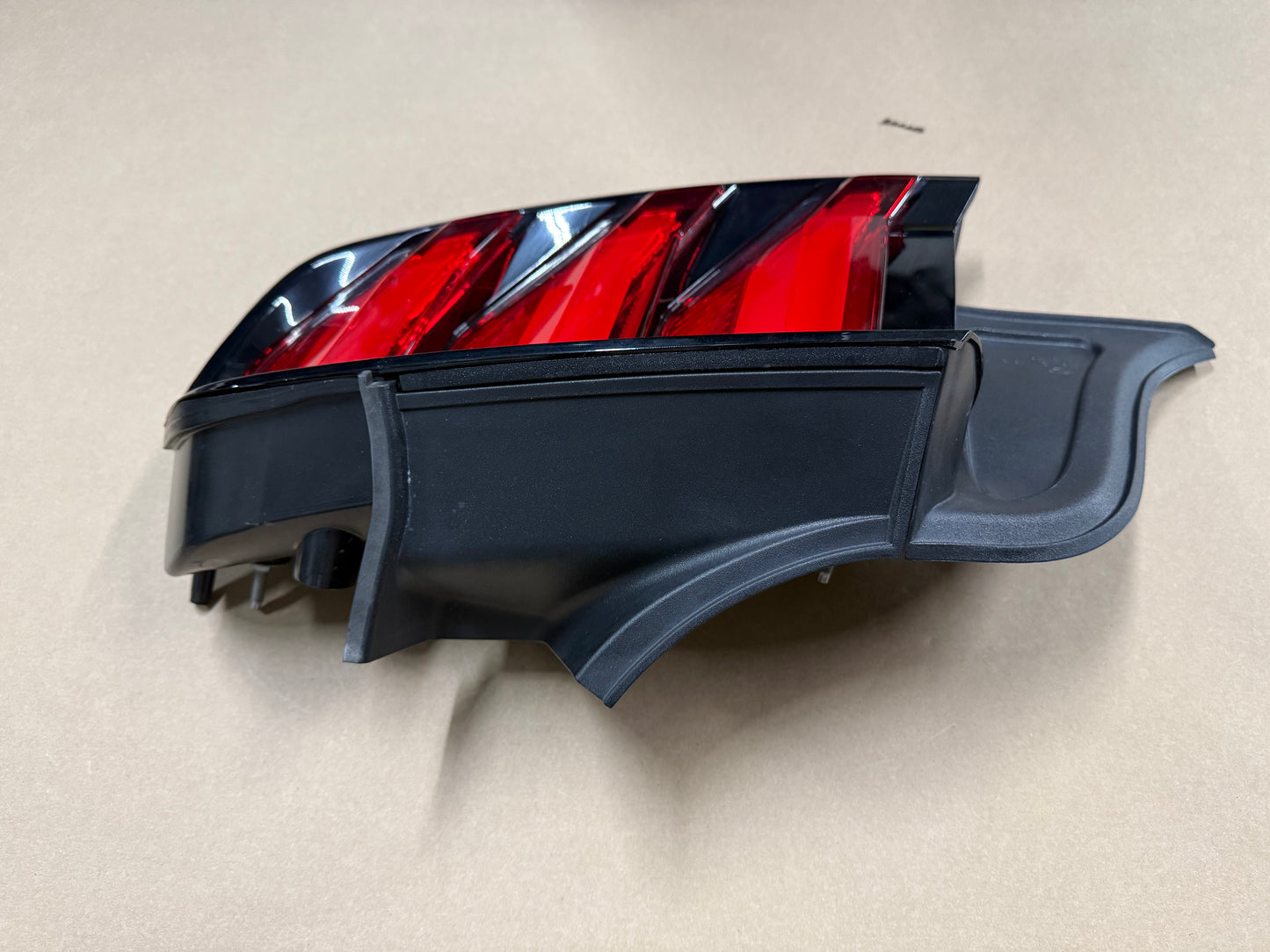 2018-2023 Ford Mustang GT V6 EcoBoost Tail Light RH Passenger Side LED