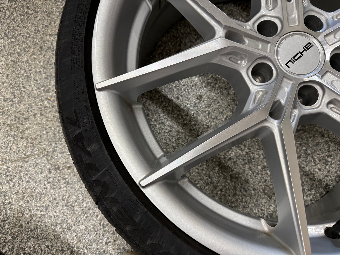 2015-2026 Mustang Niche Prodigy 5 20x9" Silver Wheel/Tire 275/30/20 Continental