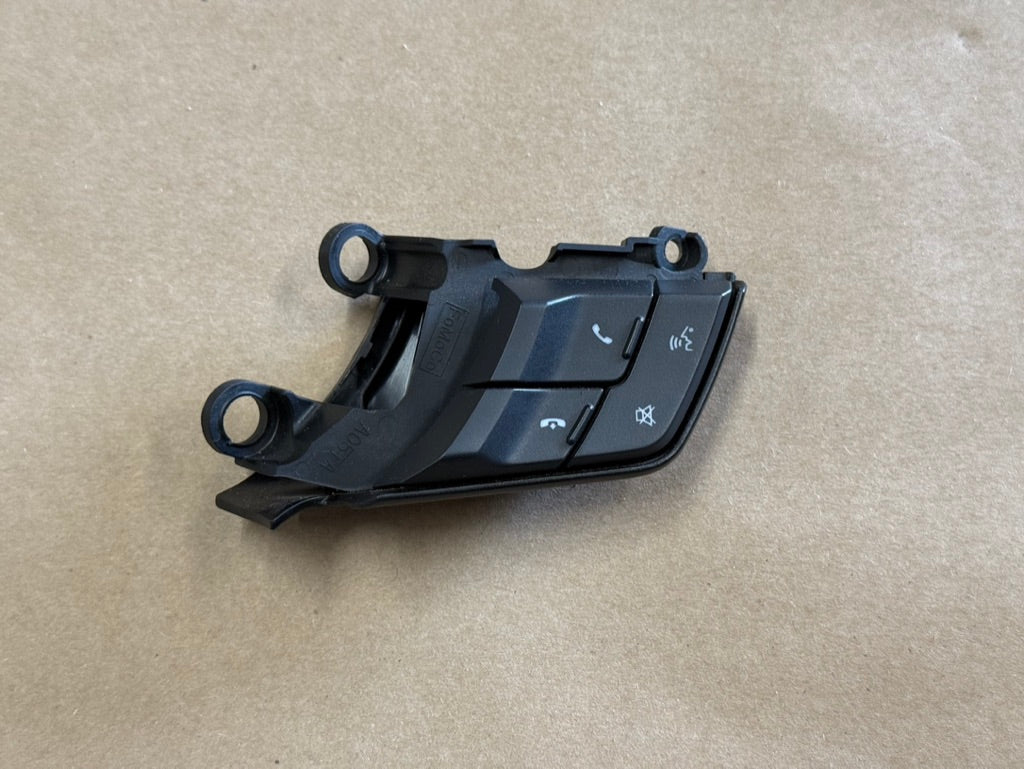 2015-2023 Ford Mustang GT RH Steering Wheel Button Sync Control