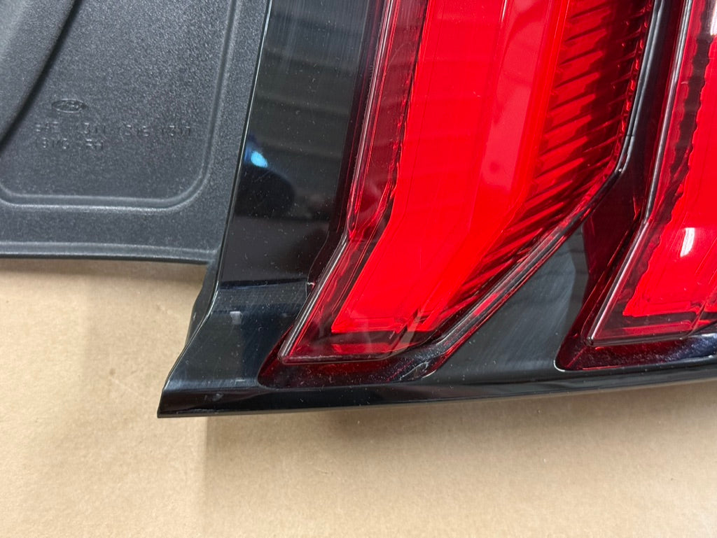 2018-2023 Ford Mustang GT V6 EcoBoost Tail Light RH Passenger Side LED