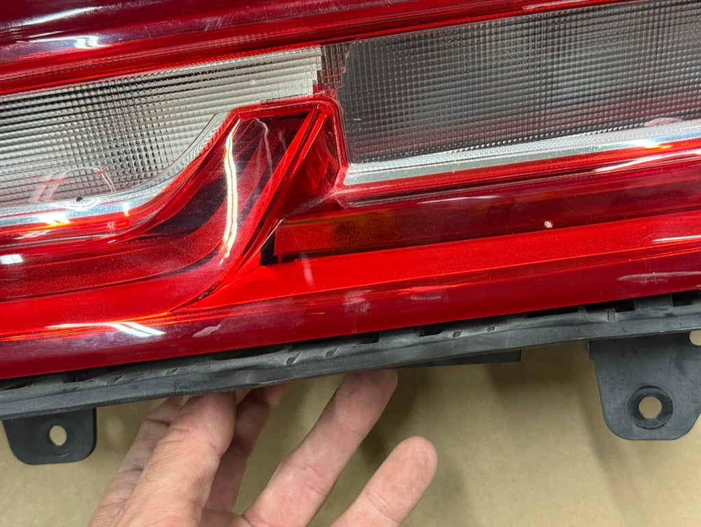2016-2018 Chevrolet Camaro SS RH Passenger Side Factory LED Tail Light