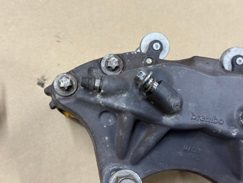 2010-2015 Chevrolet Camaro SS Brembo Front Brakes Calipers