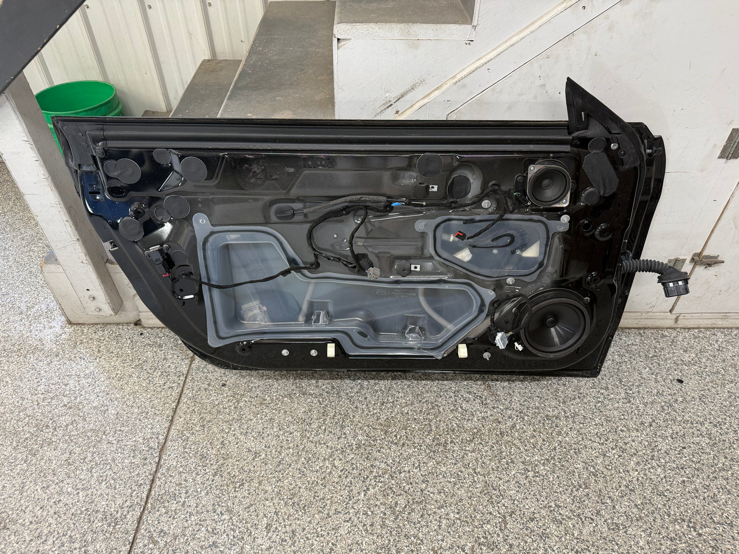 2015-2023 Ford Mustang GT GT500 LH Driver Side Door Complete w/Glass "G1"