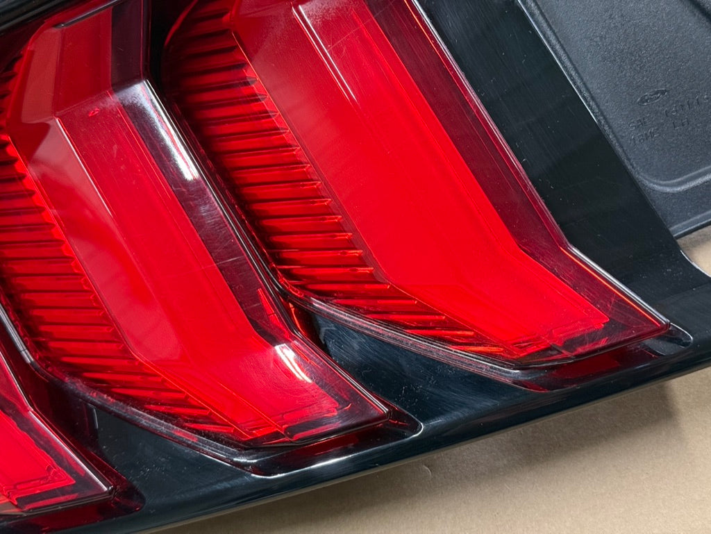 2018-2023 Ford Mustang GT350 GT V6 EcoBoost Tail Light LH Driver Side LED