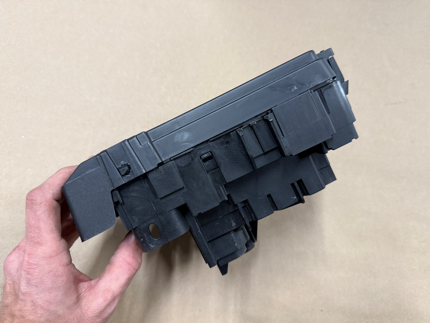 2024-2026 Ford Mustang GT Engine Bay Fuse Box Under Hood