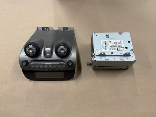 2010-2015 Chevrolet Camaro SS Radio Face Plate Head Unit GM