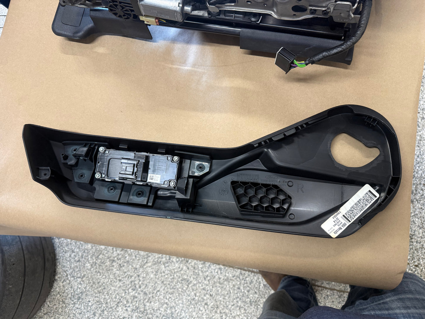 2018-2023 Ford Mustang RH Passenger Side Electric Power Seat Track Heat/Cool