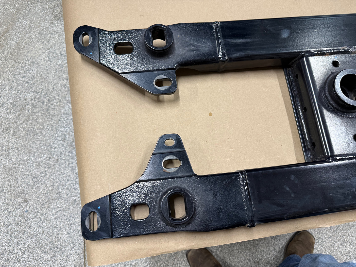 2017-2022 Ford F-250 F-350 Super Duty 5th Wheel/Gooseneck Hitch Prep Package OEM